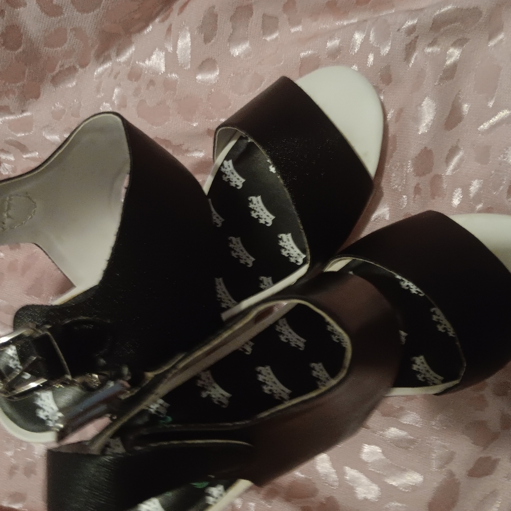 ***SOLD*** - Picture 2 of 8